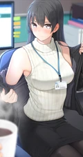 夸张的身材曲线，穿紧身制服短裙或袜装的二次元动漫女生轻熟图集