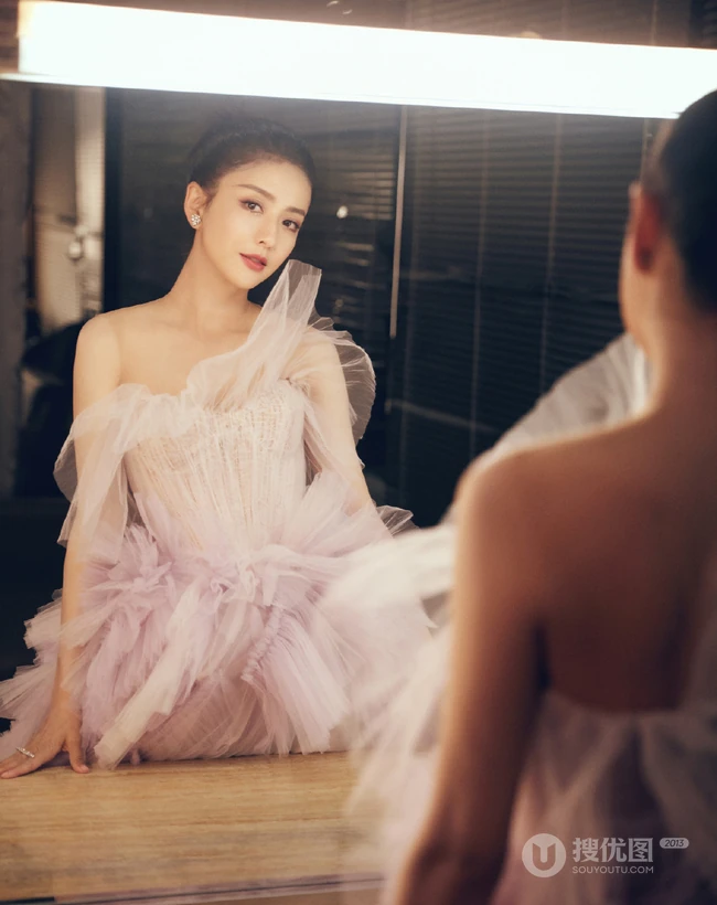 佟丽娅粉色纱裙美服柔美高贵气质写真图片