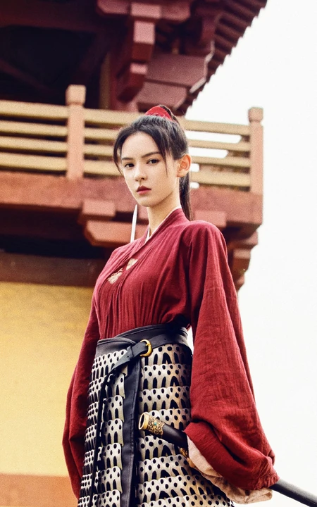 张予曦cos英姿飒爽的花木兰古装女侠装扮写真美照