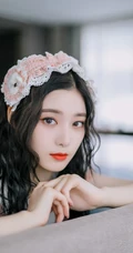 徐艺洋清新可人粉色女仆装cosplay参加活动写真美照