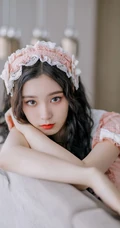 徐艺洋清新可人粉色女仆装cosplay参加活动写真美照