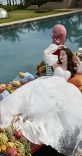 迪丽热巴人鱼公主装白裙超美海边写真照
