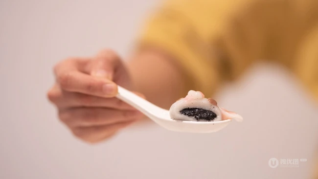 手工制作的可爱小老鼠造型、大花猫造型汤团图片 第8张