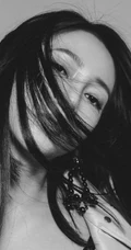 弦子气质露肩装大秀美肩柔美魅惑杂志写真图片