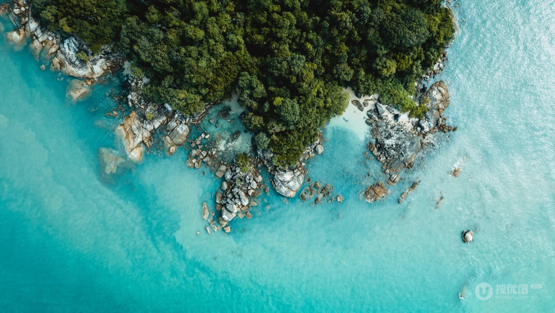 航拍美丽的海上小岛风景桌面壁纸