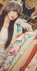 程潇身着白裙，头戴网纱宛若公主超美写真图集