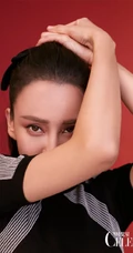 瑜伽女生母其弥雅气质紧身运动背心，礼裙衣系列杂志写真集