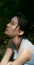 乔欣优雅动人户外山谷，小溪等旅拍森系写真照片
