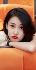 贾青恬静淡雅气质如兰写真照