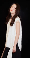 贾青恬静淡雅气质如兰写真照