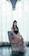 angelababy杨颖优雅复古印花公主裙唯美写真图片