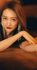 王鸥流光溢彩，摇曳生姿，女人味十足写真图片