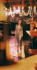 王鸥流光溢彩，摇曳生姿，女人味十足写真图片
