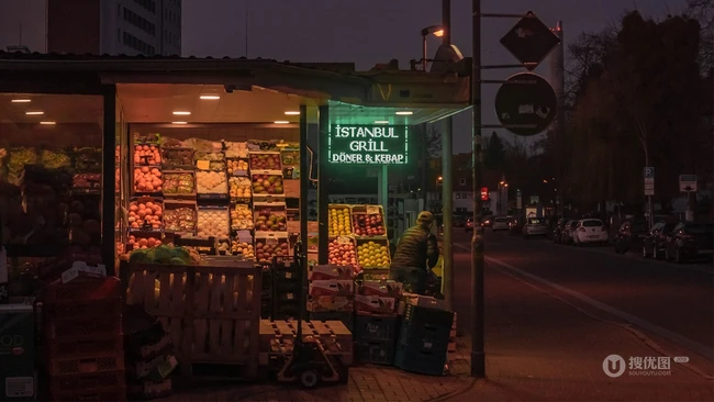 欧美某小镇唯美夕阳 夜景 街道温馨景色图片