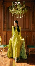 陈都灵黄绿针织裙宛如翩翩公主般甜美怡人写真照片