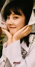 北京里的胡同女孩，王鹤润俏皮可爱胡同写真图片