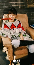 北京里的胡同女孩，王鹤润俏皮可爱胡同写真图片