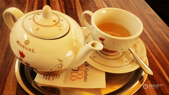 精致好看有创意的茶壶，茶杯等陶瓷类泡茶用茶具图片