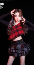 硬糖少女303全体女生成员光与影的交杂优雅万千酷黑宣传写真美照