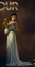 陈瑶宛如画中人唯美写真，礼裙白裙加向日葵搭配，气质复古兼具气质