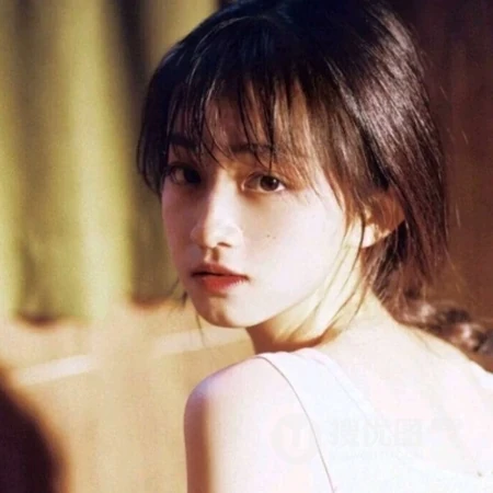 一眼忘不掉，一看就让人记住的质感、个性、清新、古风女子微信头像图片
