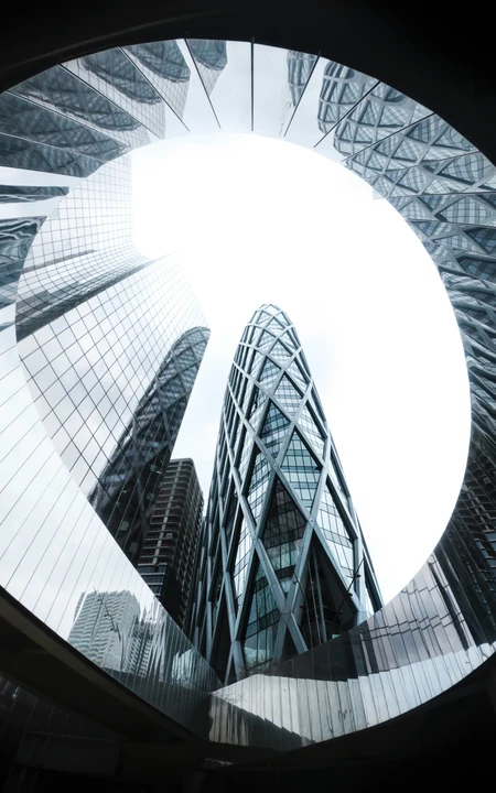 奇特的环形写字楼高层建筑高清手机壁纸