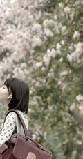 段奥娟学生装格子短裤唯美海边写真图片