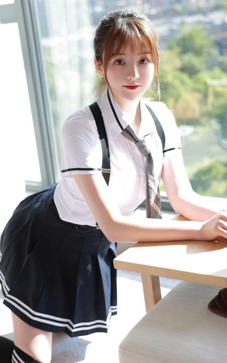 马尾辫女生嫩模yoo优优清纯学院风校服短裙长筒袜落地窗前写真美图集