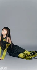 李一桐MadameFigaro中文版杂志写真照，多套冬装服饰诠释时尚女人魅力