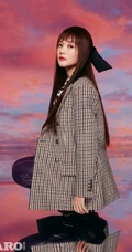 李一桐MadameFigaro中文版杂志写真照，多套冬装服饰诠释时尚女人魅力