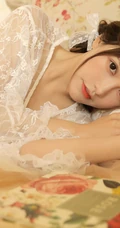 少女，暖室内，穿着白色蕾丝衣迷你短裙的大眼睛少女温暖艺术摄影高清写真