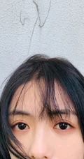 蔡文静黑色皮衣牛仔裤酷美穿搭废旧风格写真图片