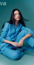 15岁女孩任晴佳最新写真照，长发披肩，身高腿长，靓丽且时尚