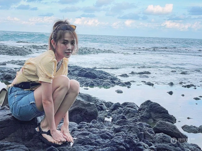 台湾女明星邵雨薇生活照图片