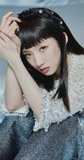 孟美岐闪亮珍珠衫上衣银色长裤显纤细线条时尚潮流写真图片