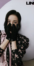 陈小纭轻松驾驭百变风格，时尚靓丽写真杂志图片