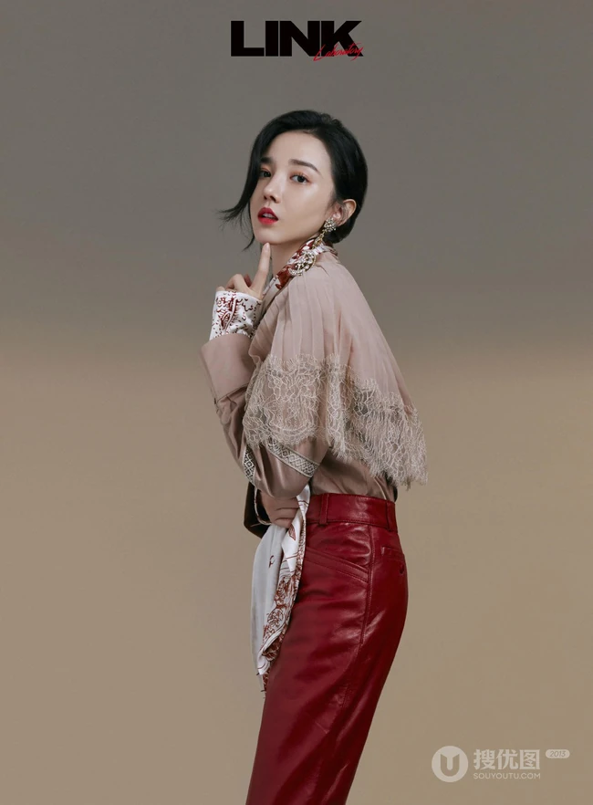 陈小纭轻松驾驭百变风格，时尚靓丽写真杂志图片