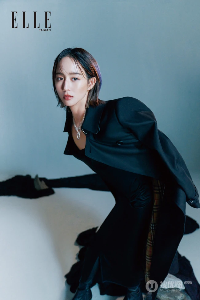 张钧甯2020最新ELLE TAIWAN十二月封面写真图片