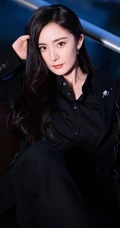 杨幂霸道女总裁范全黑LOOK西服套装出席活动气质美照图片