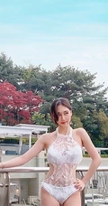笑容甜美，身材动人 舞蹈系匀称气质韩国妹子气质可爱生活照自拍图片（杂图集）