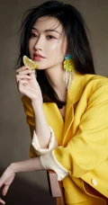 景甜气质优雅yellow 黄西服连衣裙套装着身甜美写真照片