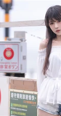 小脸蛋女生Shika小鹿鹿礼裙白衣牛仔短裤穿搭户外清新写真照片