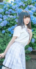 小脸蛋女生Shika小鹿鹿礼裙白衣牛仔短裤穿搭户外清新写真照片