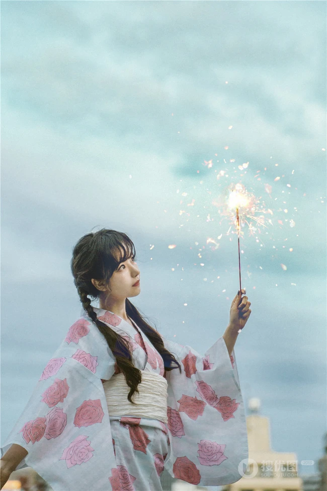 小脸蛋女生Shika小鹿鹿礼裙白衣牛仔短裤穿搭户外清新写真照片