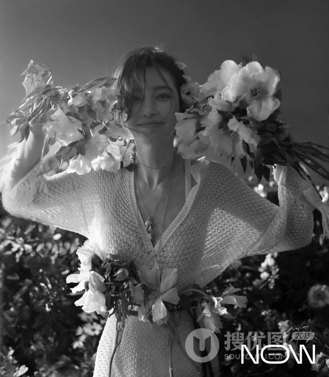 李冰冰百变春装穿搭笑颜明媚登杂志写真图片
