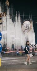 李沁甜美可爱休闲装穿搭街拍写真照片