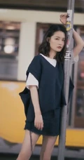 李沁甜美可爱休闲装穿搭街拍写真照片