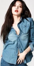 韩国女艺人泫雅紧身牛仔裤套装着身显纤细线条线条感写真图片