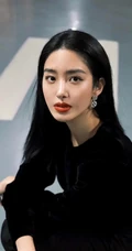杨采钰黑色休闲装着身地下停车场随拍美照