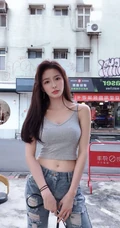 蔡卓宜紧身牛仔裤系列显气质匀称身形曲线生活照写真图片